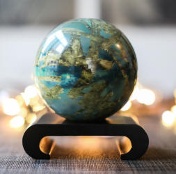 Titan solar powered rotating globe